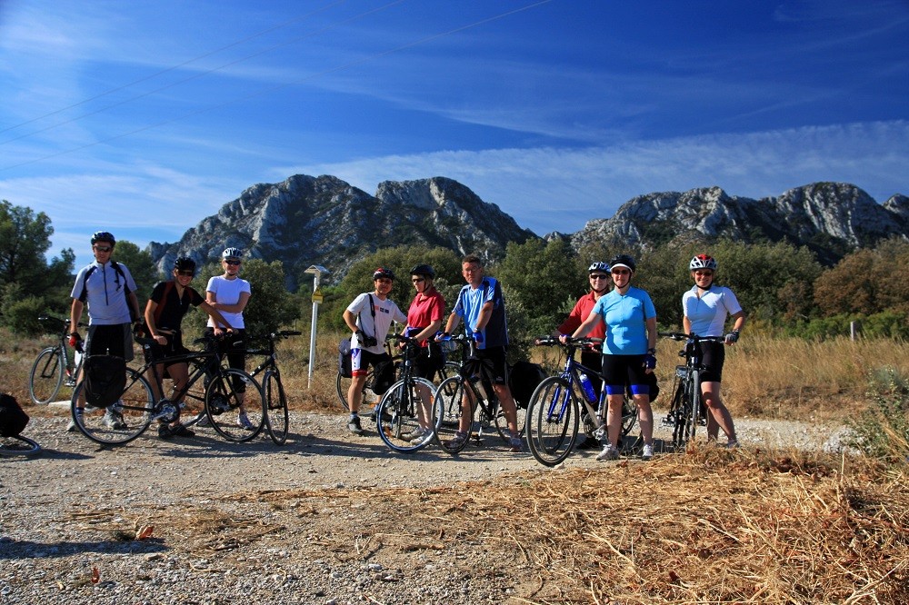 Group photo with Les Alpilles in the background, Provence